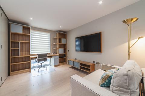 3 bedroom flat to rent,  Plough Road, London SW11