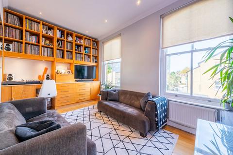 2 bedroom flat to rent, 22 Ordell Road, London E3