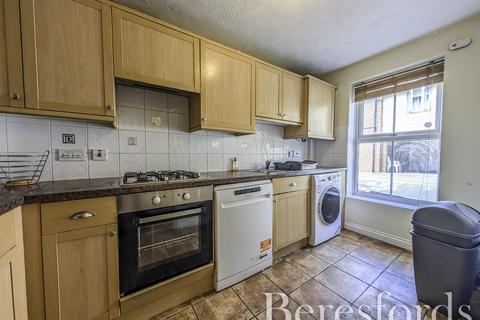3 bedroom end of terrace house for sale, Hatcher Crescent, Colchester, CO2