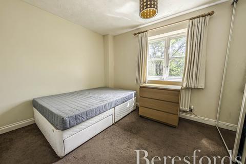 3 bedroom end of terrace house for sale, Hatcher Crescent, Colchester, CO2