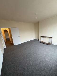 2 bedroom apartment to rent, Bradford Avenue, Cleethorpes DN35