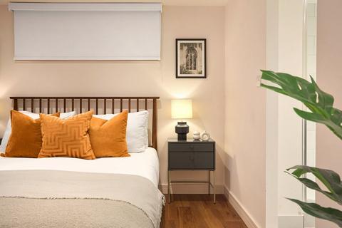 undefined, Chamber Street, London E1