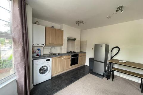 1 bedroom apartment to rent, West Wycombe Road, High Wycombe HP11