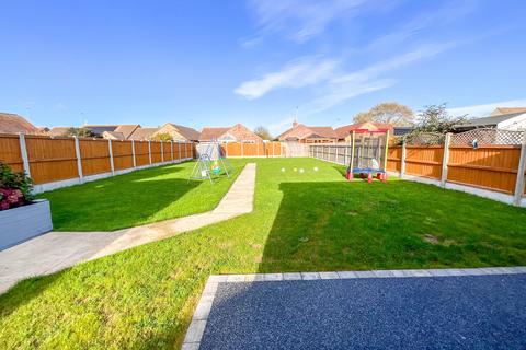 24 Bockings Grove, Clacton-on-sea, CO16 8DP