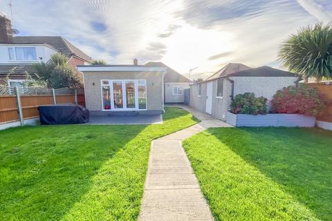 24 Bockings Grove, Clacton-on-sea, CO16 8DP