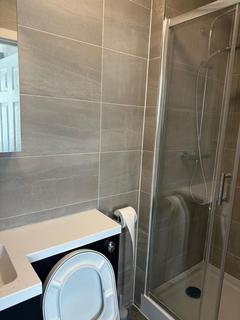 2 bedroom flat to rent, Harrow HA3