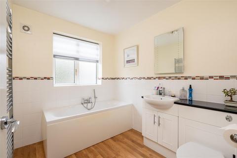 40 Anson Drive, York, YO10 4LH