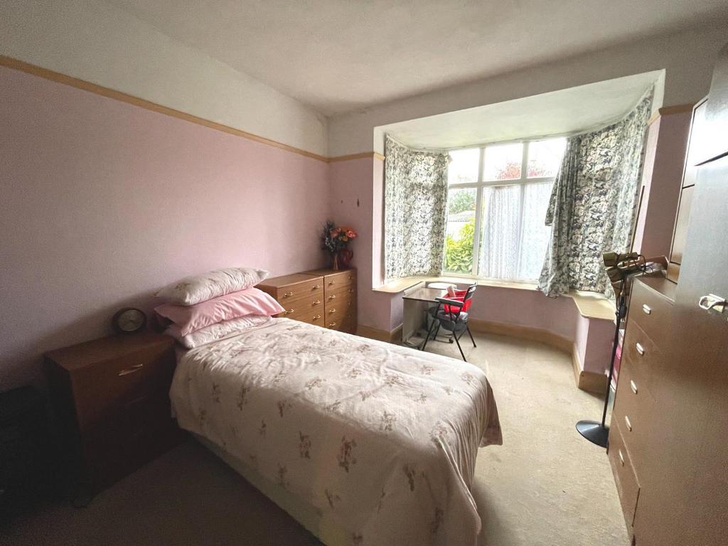Bedroom.JPG