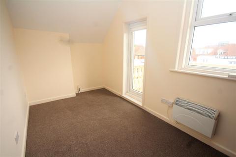 1 bedroom flat to rent, Cecil Road, Boscombe, Bournemouth