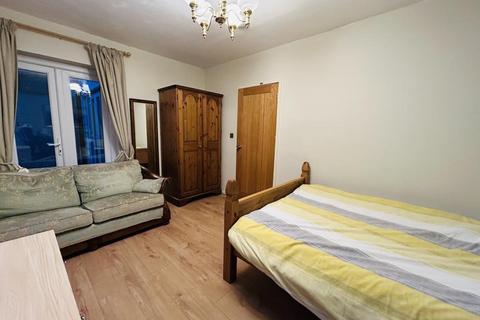 1 bedroom in a house share to rent, Botley,  Oxfordshire,  OX2