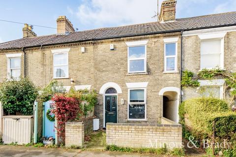 4 bedroom terraced house to rent, Swansea Road, Norwich, NR2