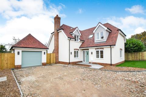 4 bedroom detached house for sale, Newbury Road, Thatcham RG19