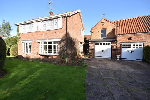 3 bedroom house for sale, Brooklands Close, Collingham