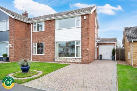 3 bedroom house for sale, Meadow Drive, Tickhill, Doncaster