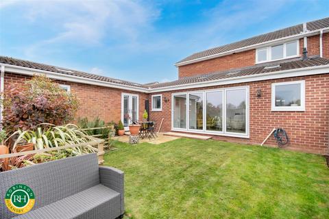 3 bedroom house for sale, Meadow Drive, Tickhill, Doncaster