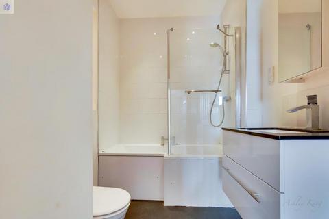 1 bedroom apartment to rent, Whitechapel Road, London E1