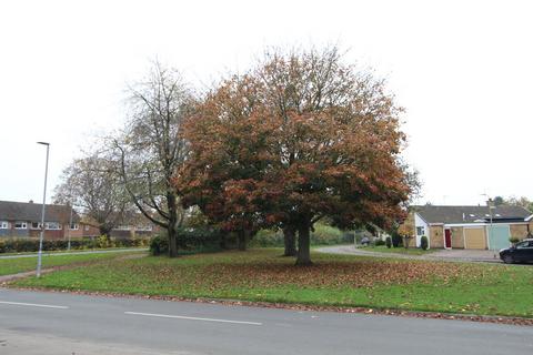 3 bedroom detached house for sale, Greenacres Drive, Lutterworth LE17