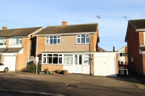 3 bedroom detached house for sale, Greenacres Drive, Lutterworth LE17