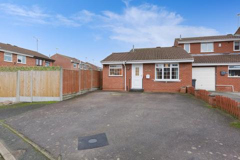 2 bedroom bungalow to rent, The Poppins, Leicester, LE4