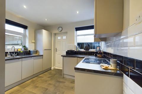 37 Heathfield Drive, Tyldesley, Manchester, M29 8PW