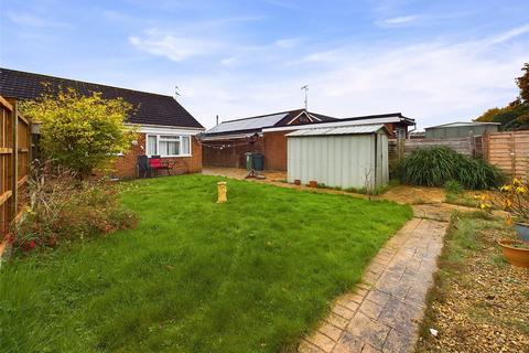 2 bedroom bungalow for sale, The Holly Grove, Quedgeley, Gloucester, Gloucestershire, GL2