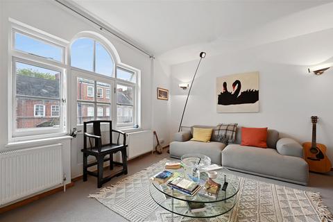 3 bedroom flat for sale, Haarlem Road, London W14