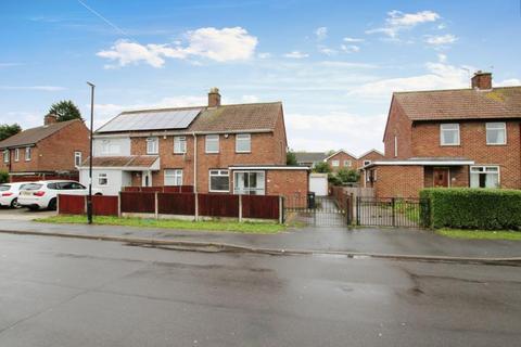 2 bedroom terraced house to rent, Ambleside Avenue, Bristol BS10