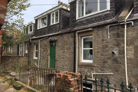 Hillhead Terrace, Aberdeen, AB24