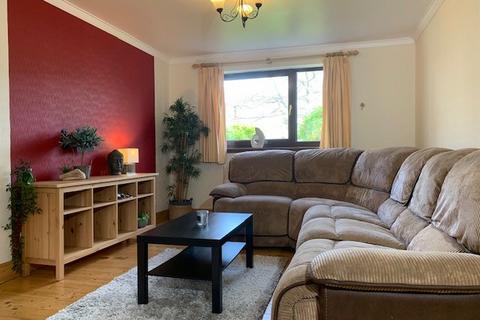 3 bedroom terraced house to rent, Kintore Gardens, Rosemount, Aberdeen, AB25