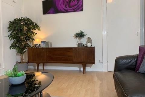 1 bedroom flat to rent, Raeburn Place, Rosemount, Aberdeen, AB25