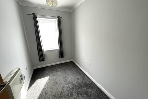 2 bedroom flat to rent, Forton Road, Gosport PO12