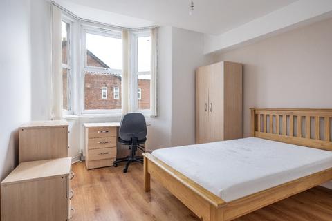 6 bedroom maisonette to rent, Stratford Road, Newcastle Upon Tyne NE6