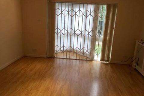 2 bedroom terraced house to rent, Langham Court, Hendon, London, NW4