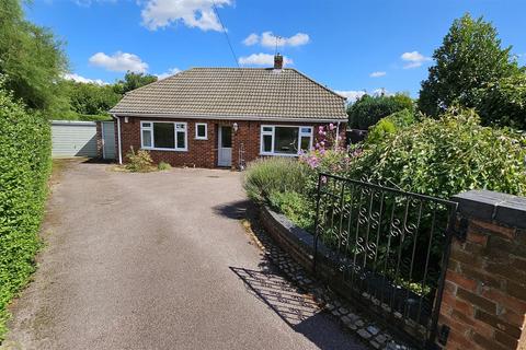 2 bedroom detached bungalow to rent, Banks Crescent, Bingham