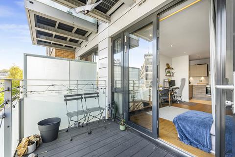 2 bedroom apartment for sale, Lee Street, London, E8