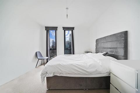 1 bedroom flat for sale, Williamsburg Plaza, London E14