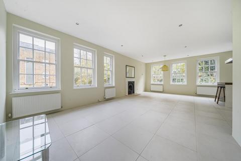 3 bedroom flat for sale, Shepherds Hill, Highgate