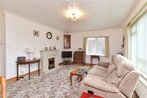 2 bedroom ground floor flat for sale, Brooklyn Avenue, Worthing, West Sussex