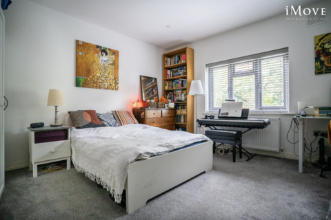 2 bedroom flat to rent, Church Road, London SE19