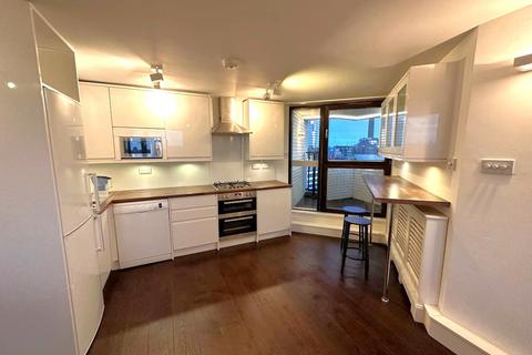 2 bedroom flat to rent, London SW10