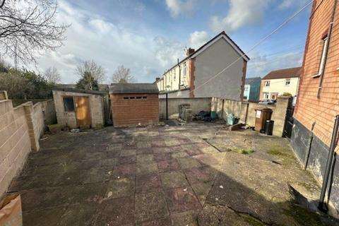 3 bedroom semi-detached house for sale, North Avenue, South Elmsall, Pontefract, West Yorkshire