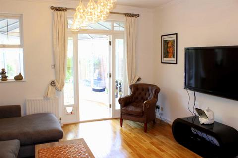 2 bedroom terraced house to rent, The Orchard, Virginia Water