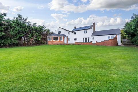 5 bedroom detached house for sale, Southwick Road, Bulwick