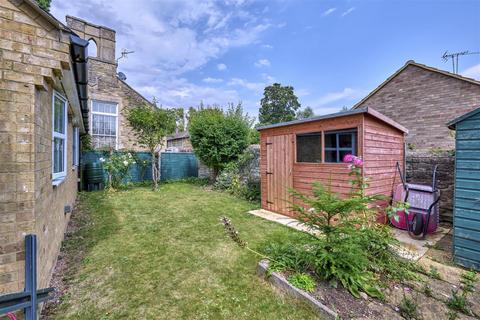 2 bedroom bungalow for sale, Spurlings, Oundle