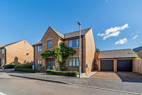 4 bedroom detached house for sale, Hillfield Road, Oundle