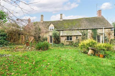 4 bedroom detached house for sale, Main Street, Lutton