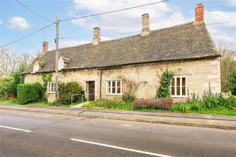 4 bedroom detached house for sale, Main Street, Lutton