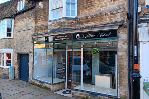 Property to rent, Market Place, Oundle