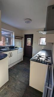 3 bedroom semi-detached house to rent, High Street, Walkeringham DN10