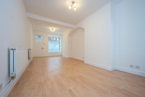 3 bedroom terraced house to rent, Charlotte Road, Birmingham B30